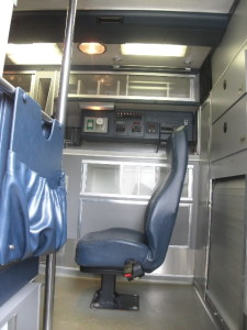 El interior de una de las ambulancia